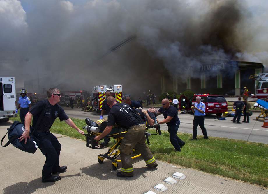 Houston FD Honors Firefighters Killed in Southwest Inn Fire