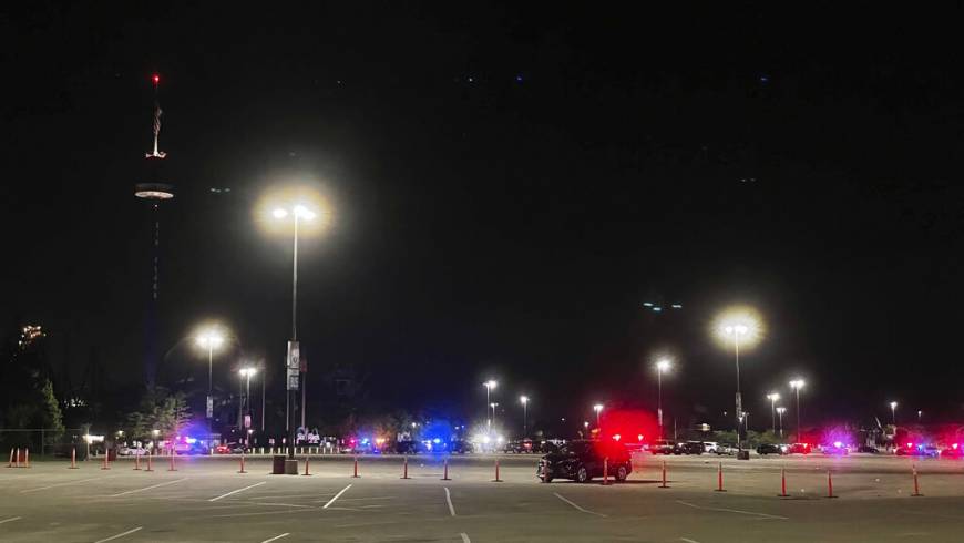 Six Flags Amusement Park Shooting Near Chicago Leaves Three Hurt